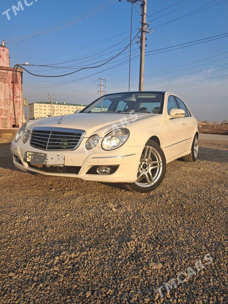 Mercedes-Benz E320 2004 - 105 000 TMT - Теджен - img 2