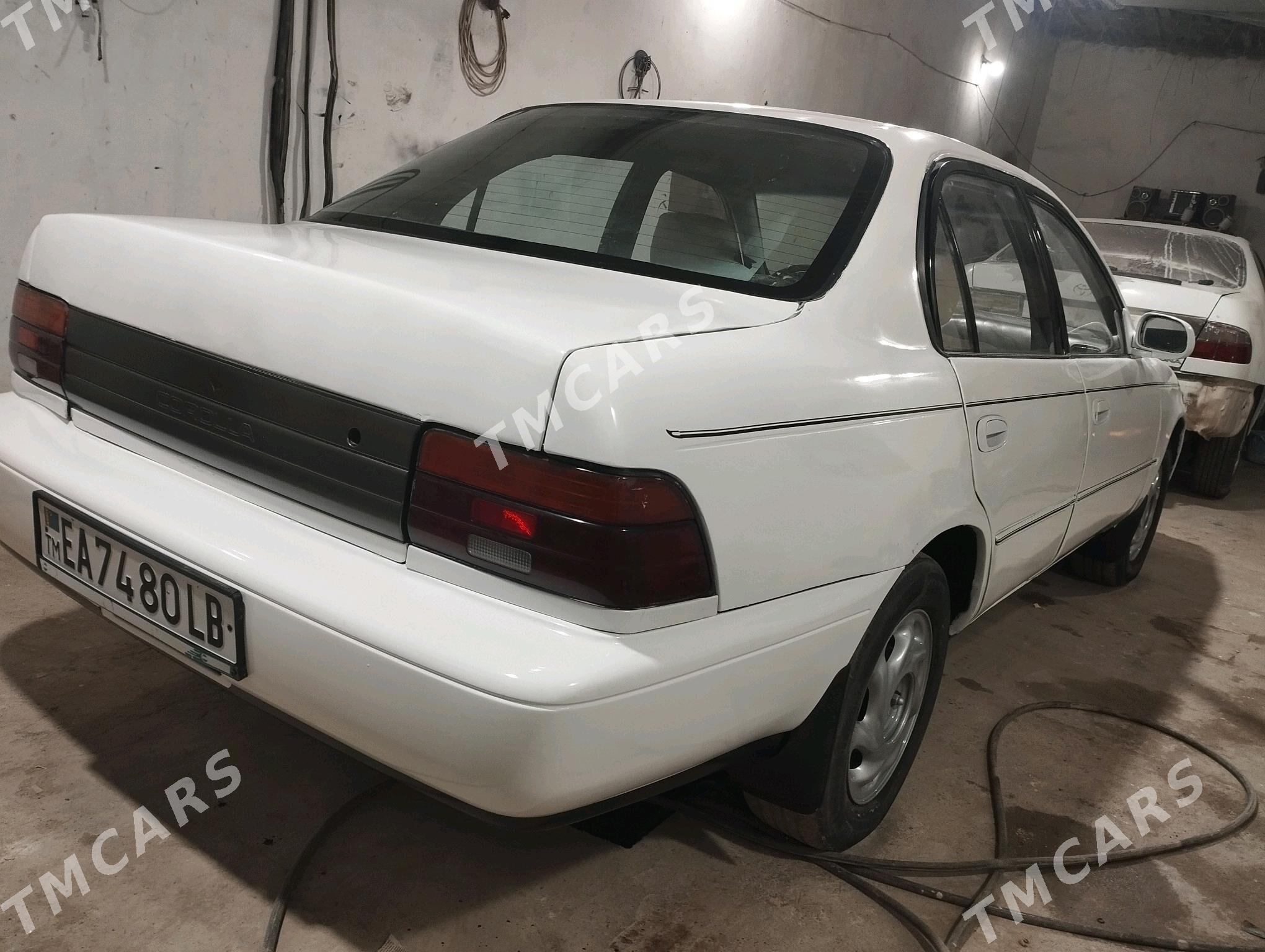 Toyota Corolla 1994 - 30 000 TMT - Достлук - img 2