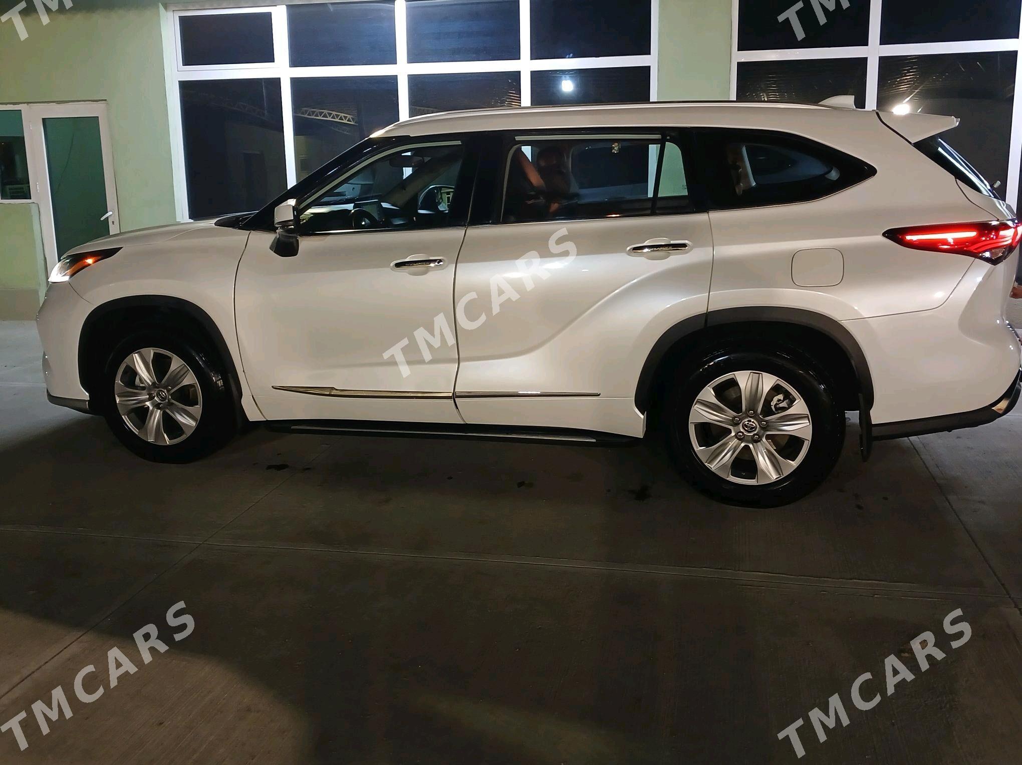 Toyota Highlander 2021 - 465 000 TMT - Бабадайхан - img 2