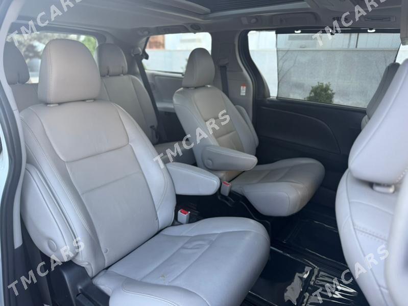 Toyota Sienna 2019 - 500 000 TMT - Aşgabat - img 8