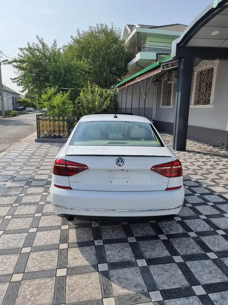 Volkswagen Passat 2018 - 283 000 TMT - Aşgabat - img 3