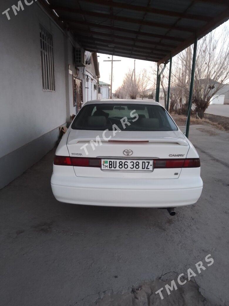 Toyota Camry 1999 - 96 000 TMT - Gubadag - img 2