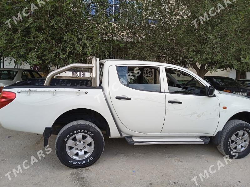 Mitsubishi L200 2007 - 125 000 TMT - Балканабат - img 5