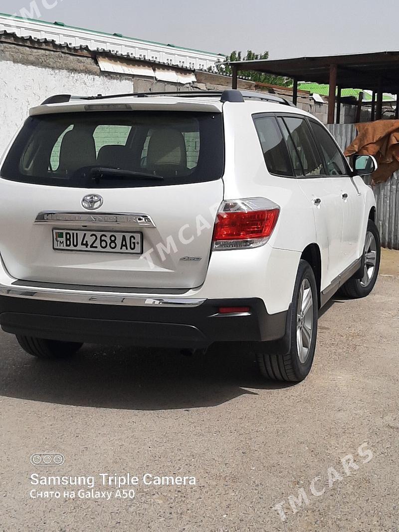 Toyota Highlander 2011 - 380 000 TMT - Ашхабад - img 3