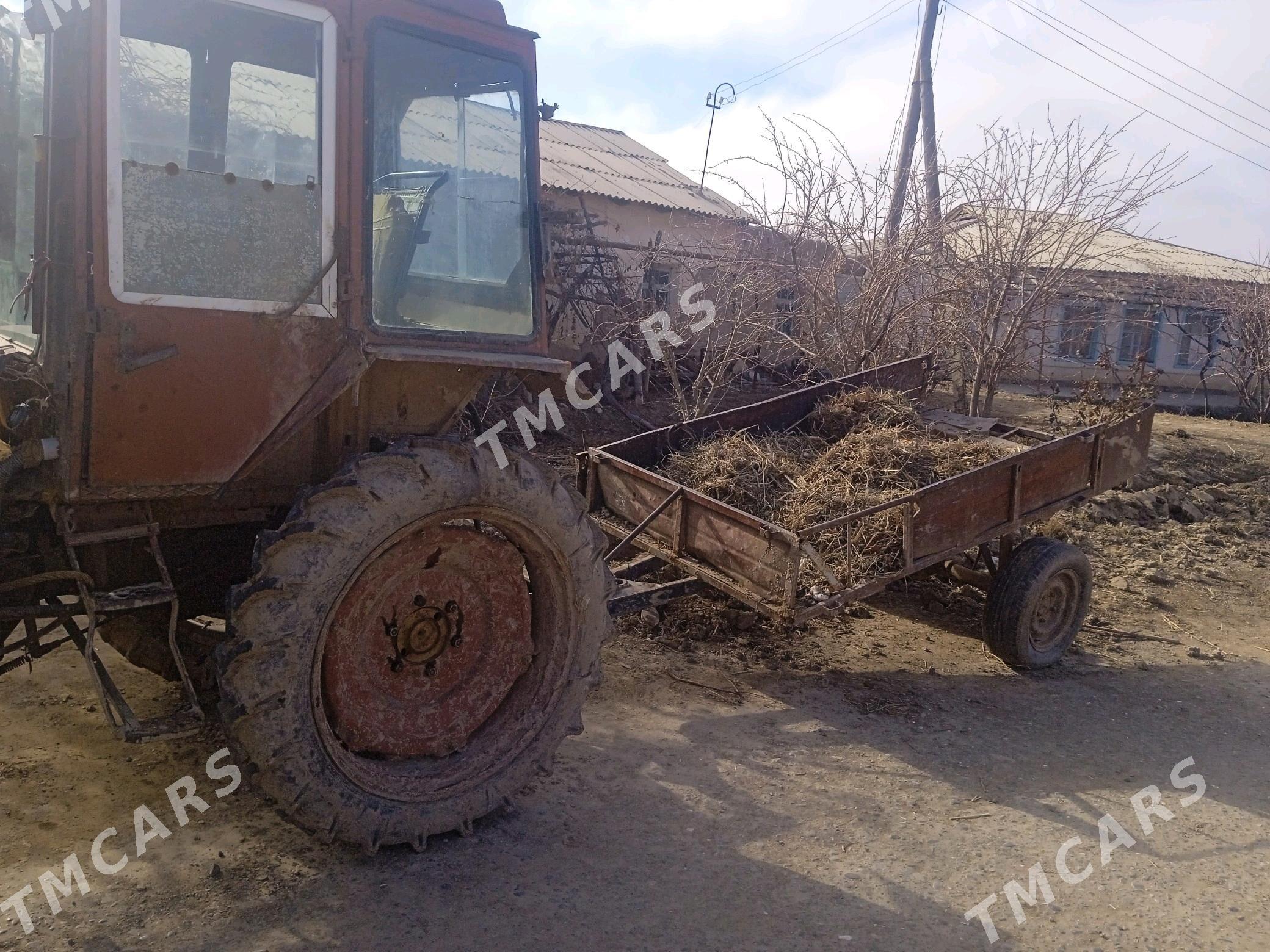 MTZ T-28 1993 - 40 000 TMT - Farap - img 2