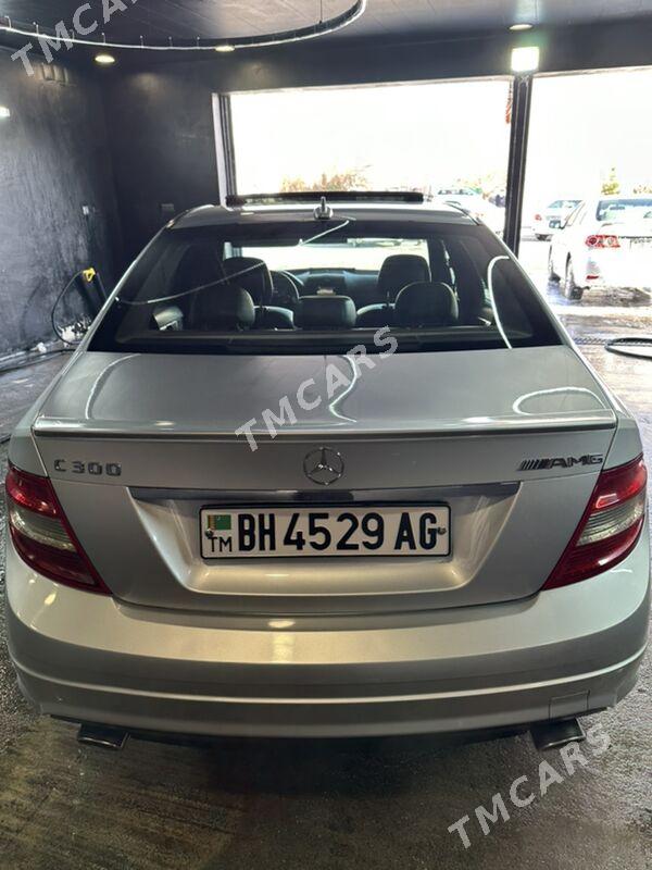 Mercedes-Benz C300 2010 - 220 000 TMT - Aşgabat - img 4