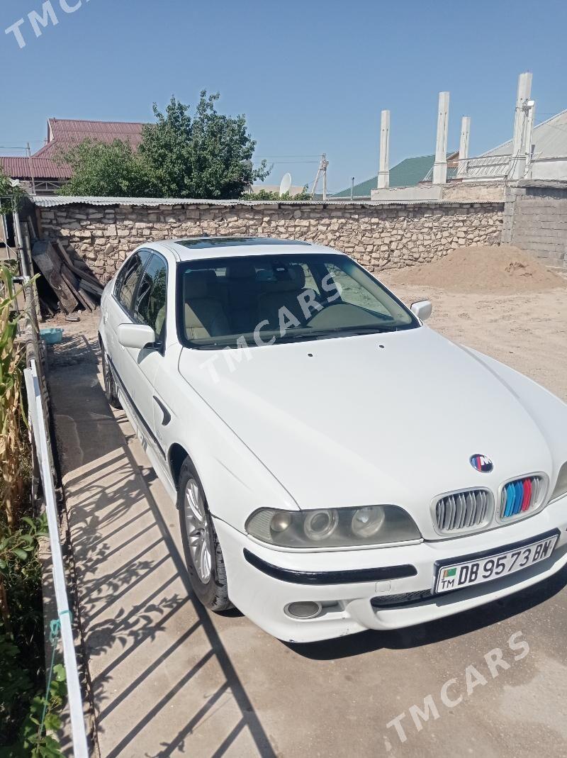 BMW E39 2002 - 85 000 TMT - Балканабат - img 4