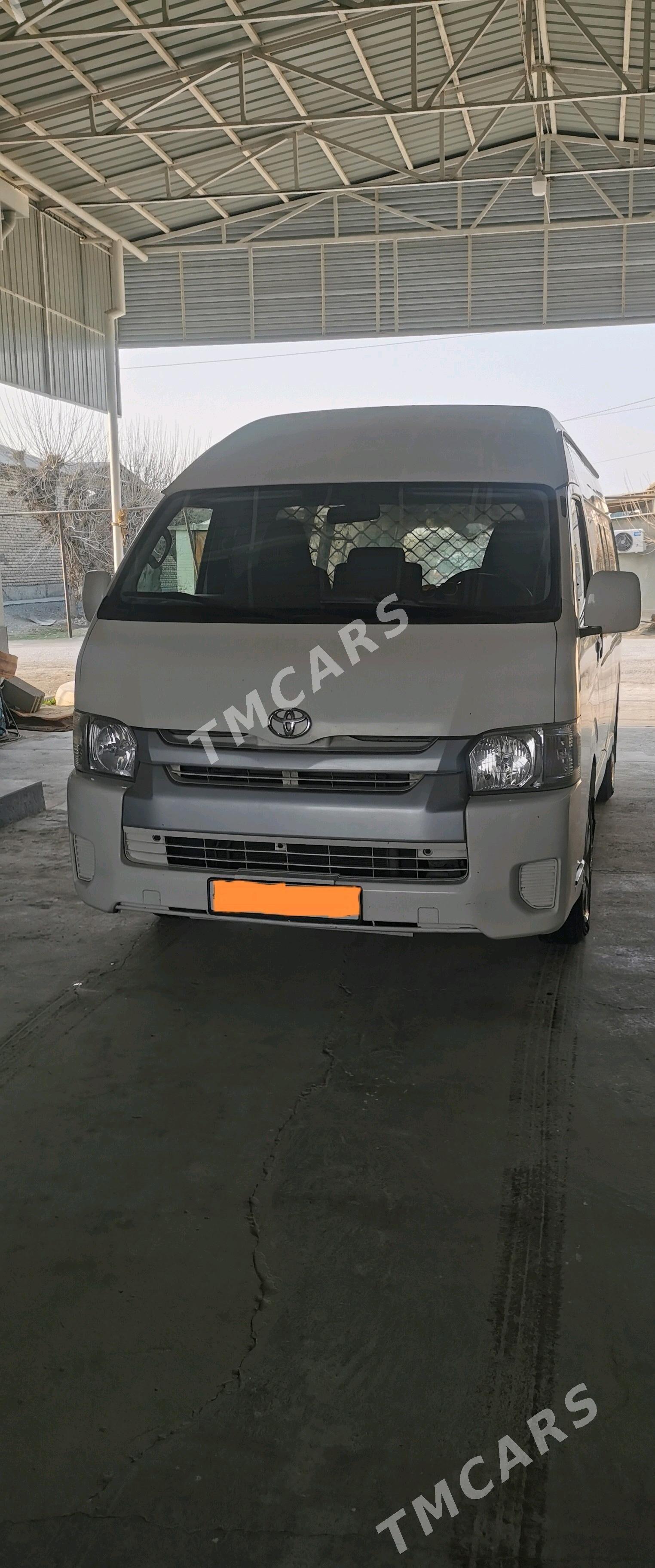 Toyota Hiace 2017 - 440 000 TMT - Gökdepe - img 7