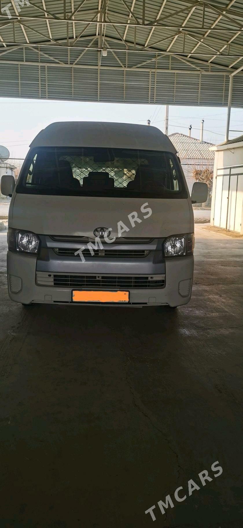 Toyota Hiace 2017 - 440 000 TMT - Gökdepe - img 8