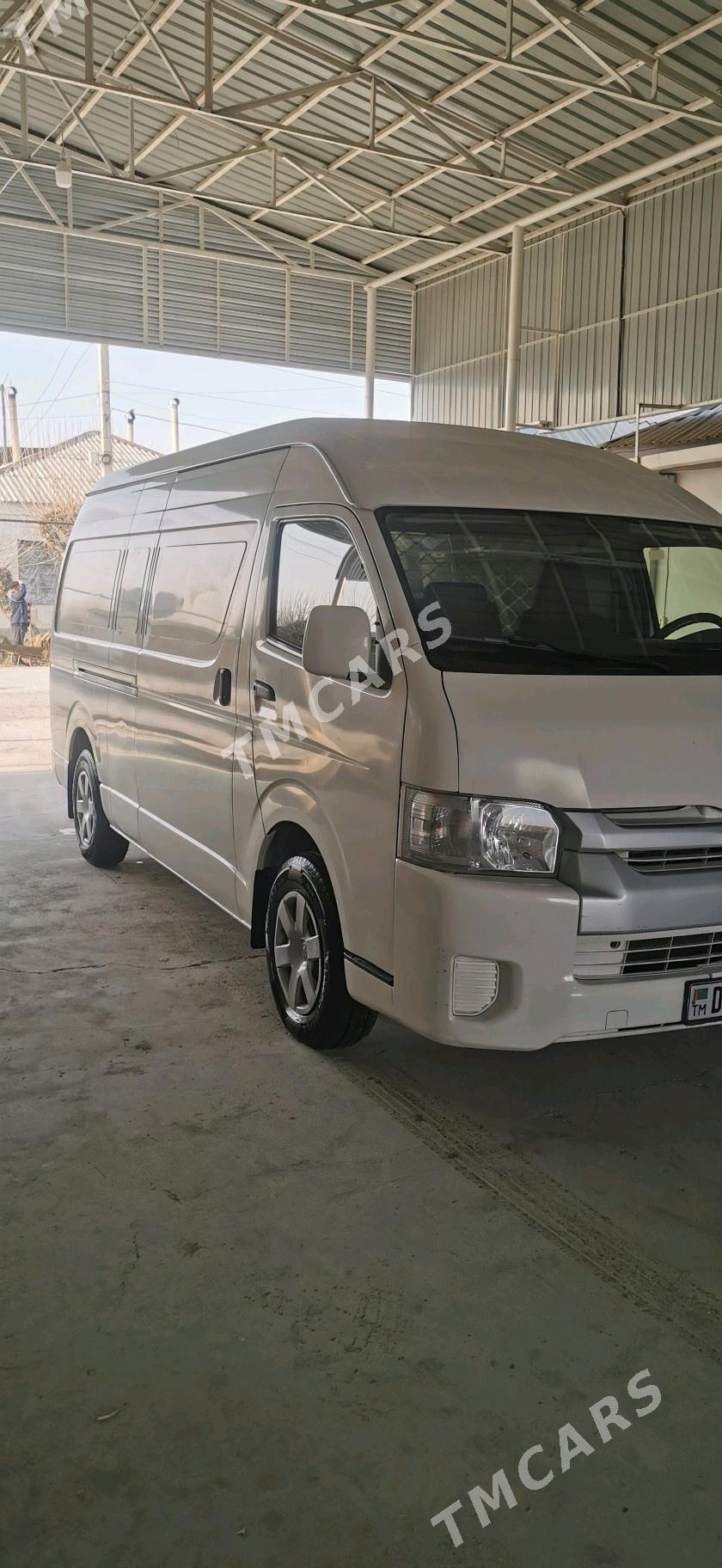 Toyota Hiace 2017 - 440 000 TMT - Gökdepe - img 9