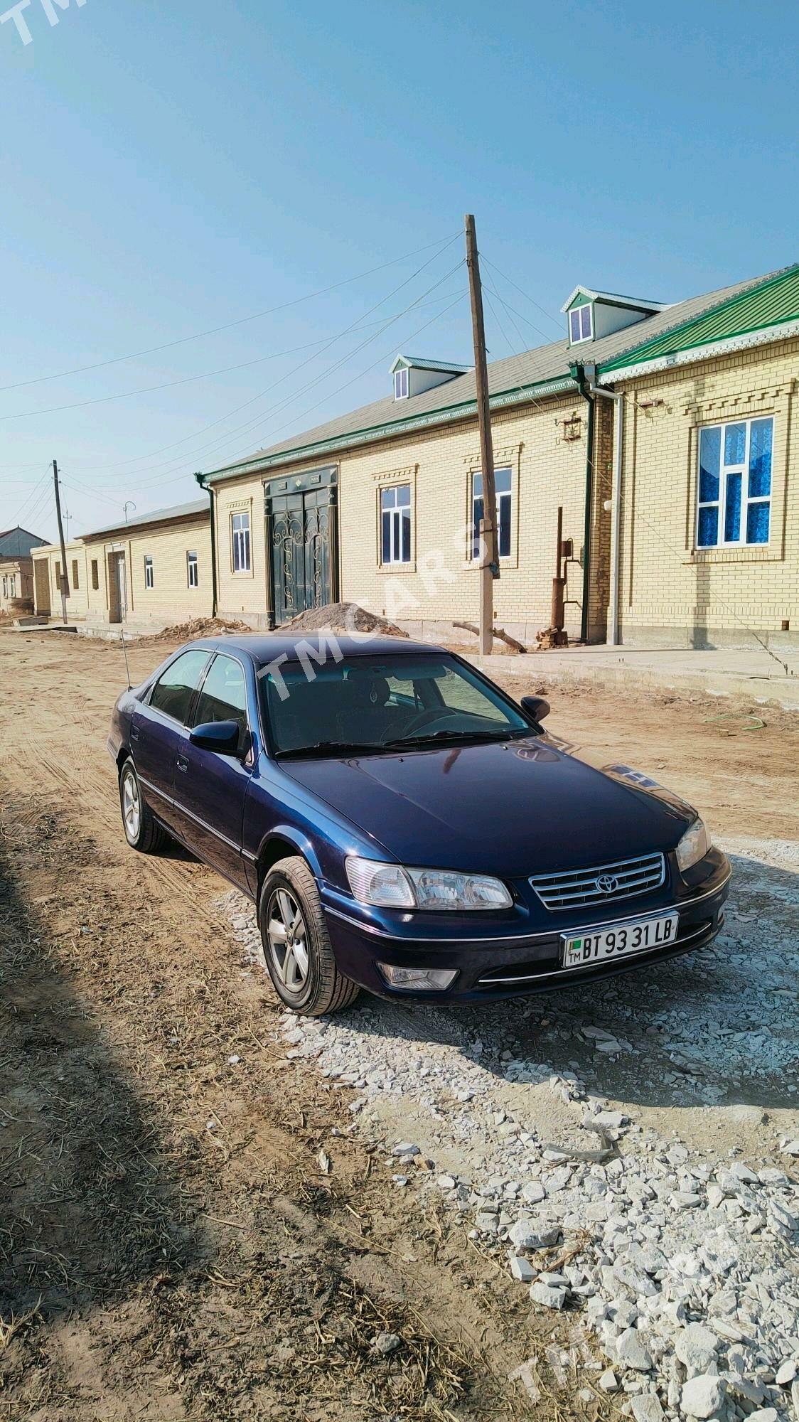 Toyota Camry 1999 - 110 000 TMT - Дянев - img 4