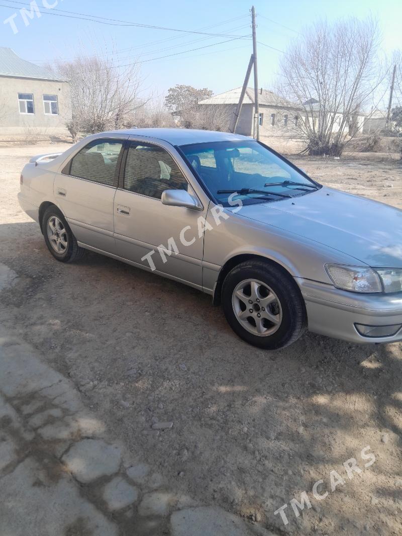 Toyota Camry 1999 - 110 000 TMT - Ёлётен - img 5