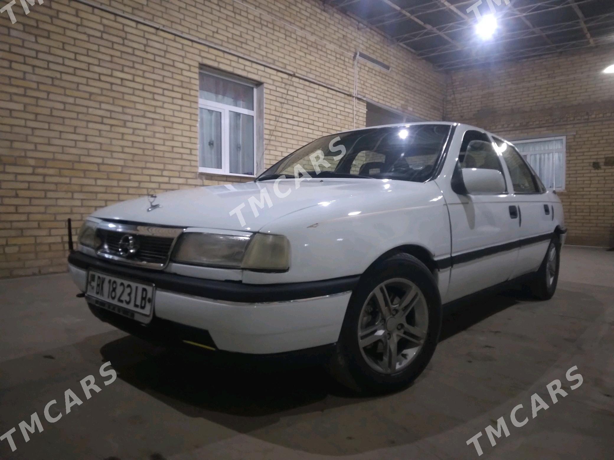 Opel Vectra 1991 - 40 000 TMT - Сакар - img 6