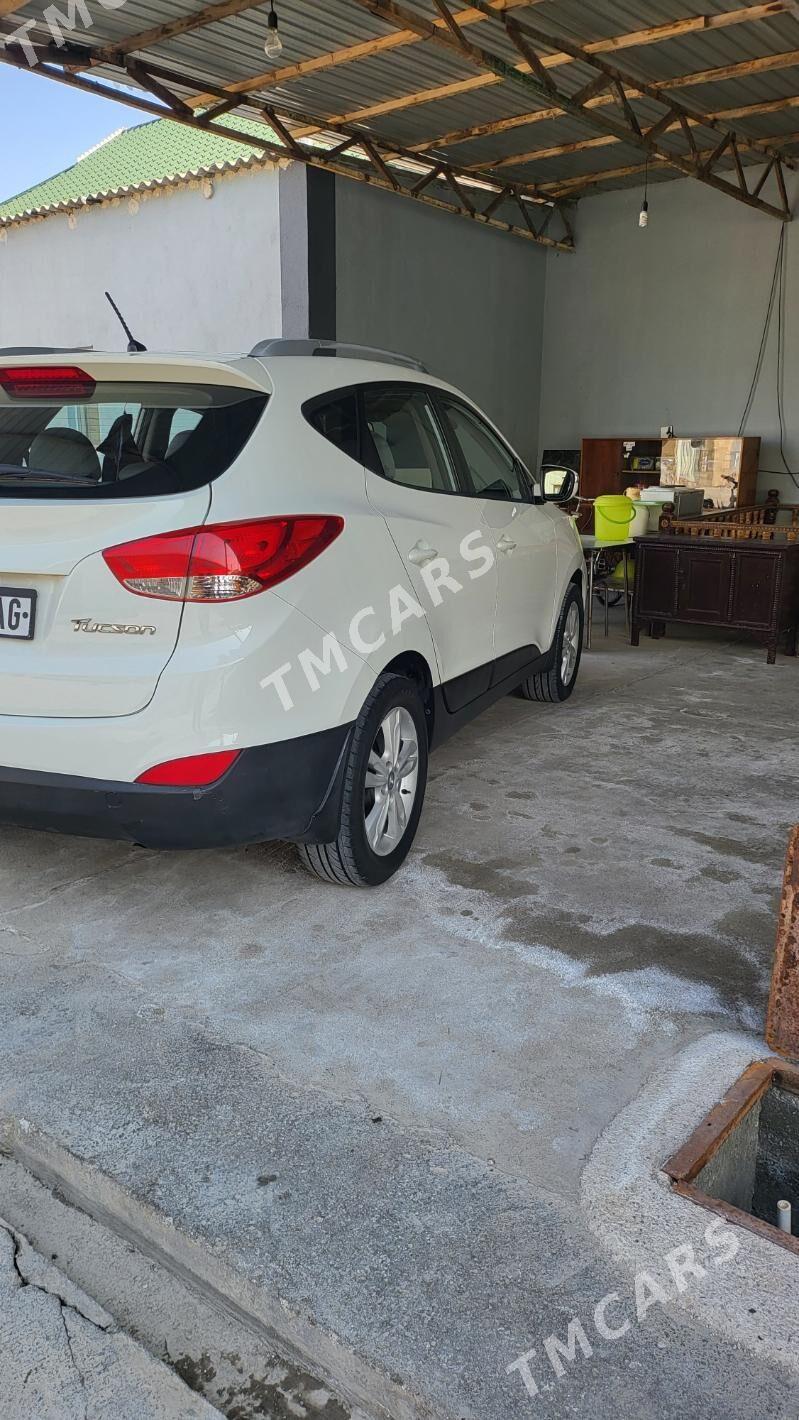 Hyundai Tucson 2010 - 180 000 TMT - Aşgabat - img 5