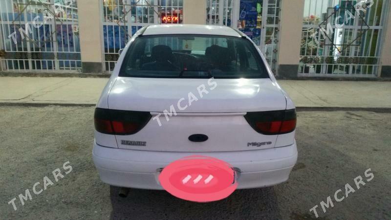 Renault Megane 2 2000 - 40 000 TMT - Кака - img 4