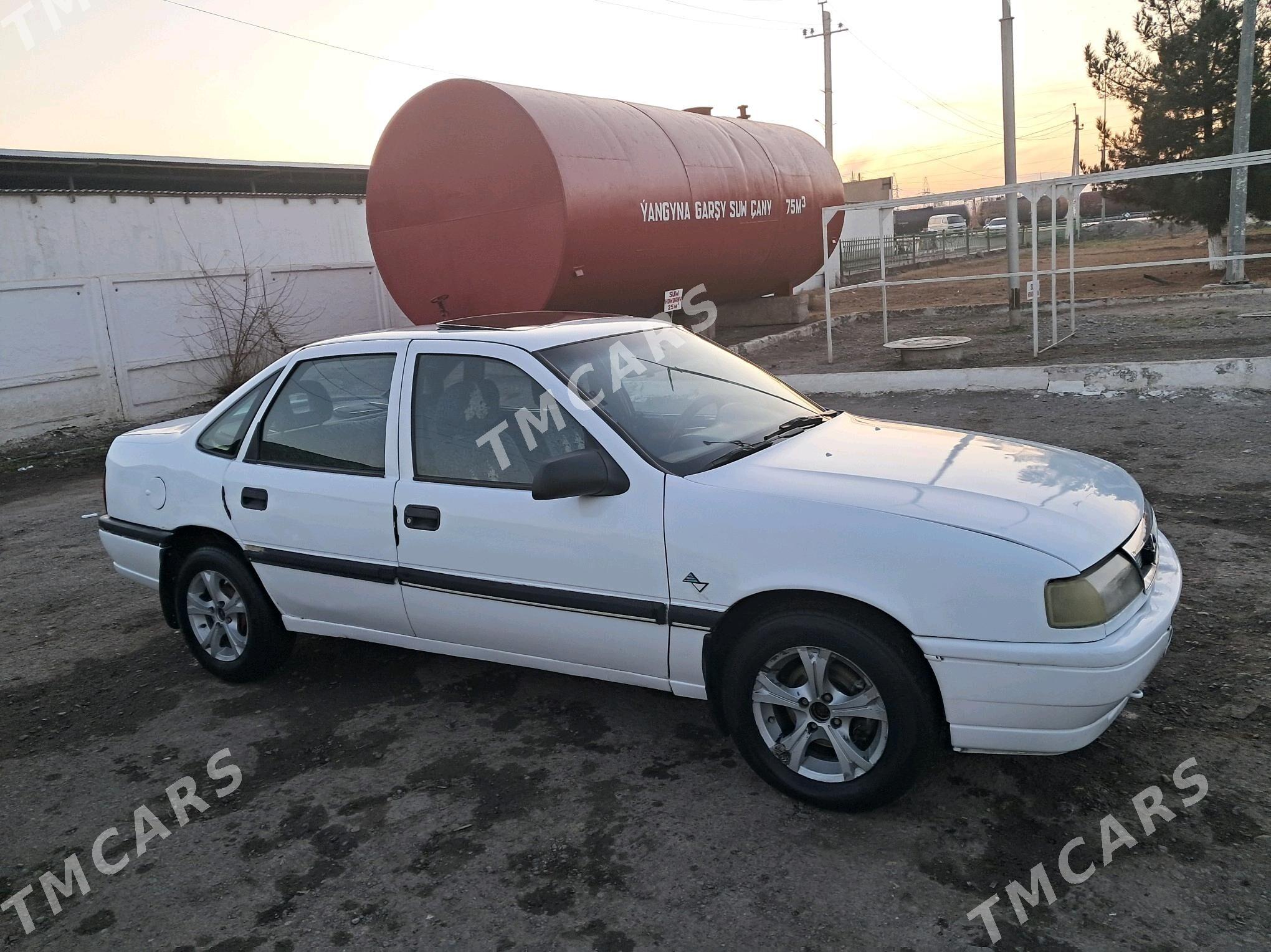 Opel Vectra 1992 - 34 000 TMT - Çärjew - img 3