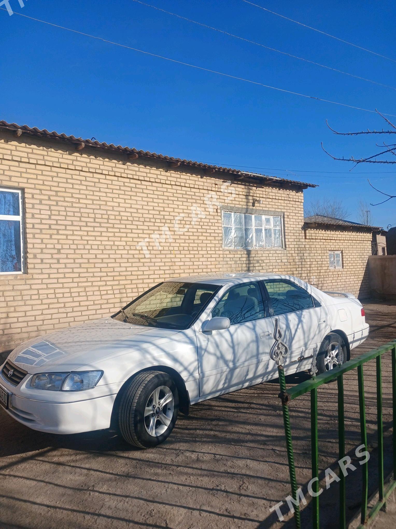 Toyota Camry 1999 - 118 000 TMT - Gubadag - img 3