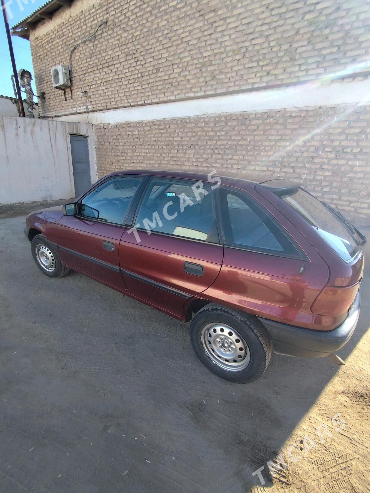 Opel Astra 1994 - 33 000 TMT - Болдумсаз - img 2