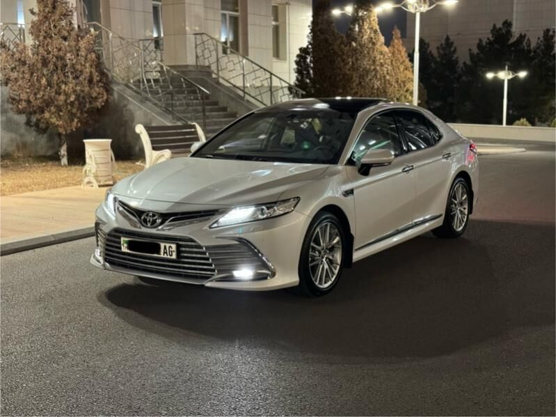 Toyota Camry 2022 - 615 000 TMT - Ашхабад - img 2