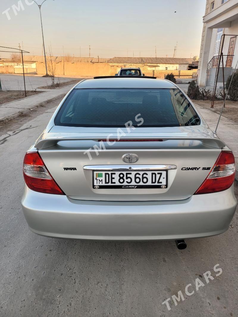 Toyota Camry 2002 - 140 000 TMT - Дашогуз - img 4