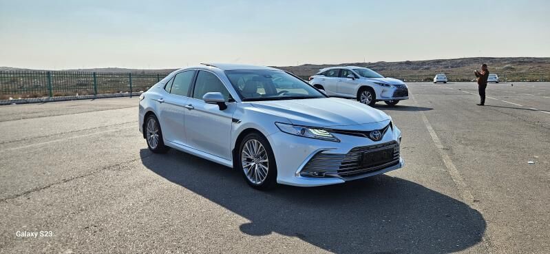 Toyota Camry 2022 - 577 000 TMT - Ашхабад - img 2