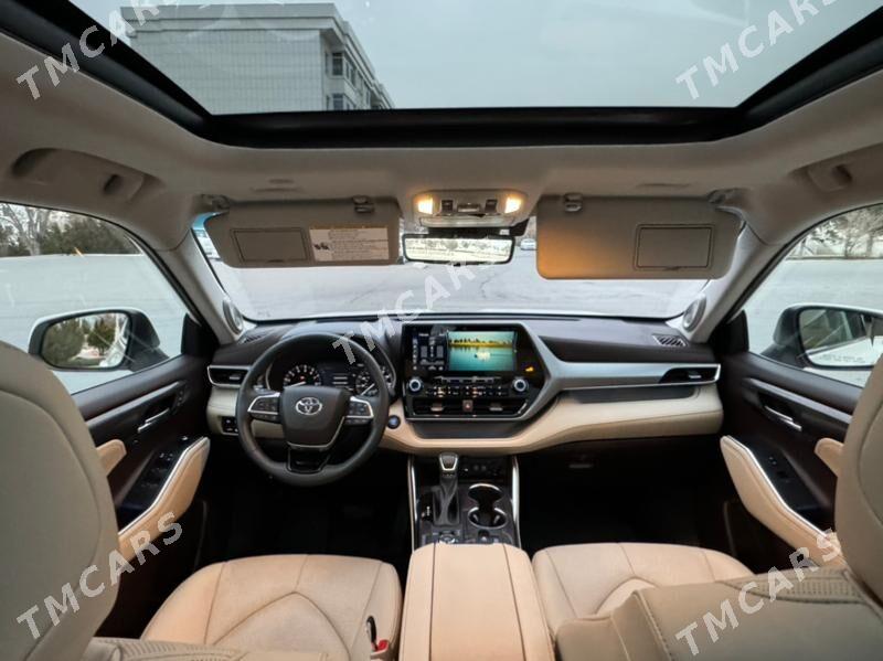 Toyota Highlander 2022 - 630 000 TMT - Бедев - img 8