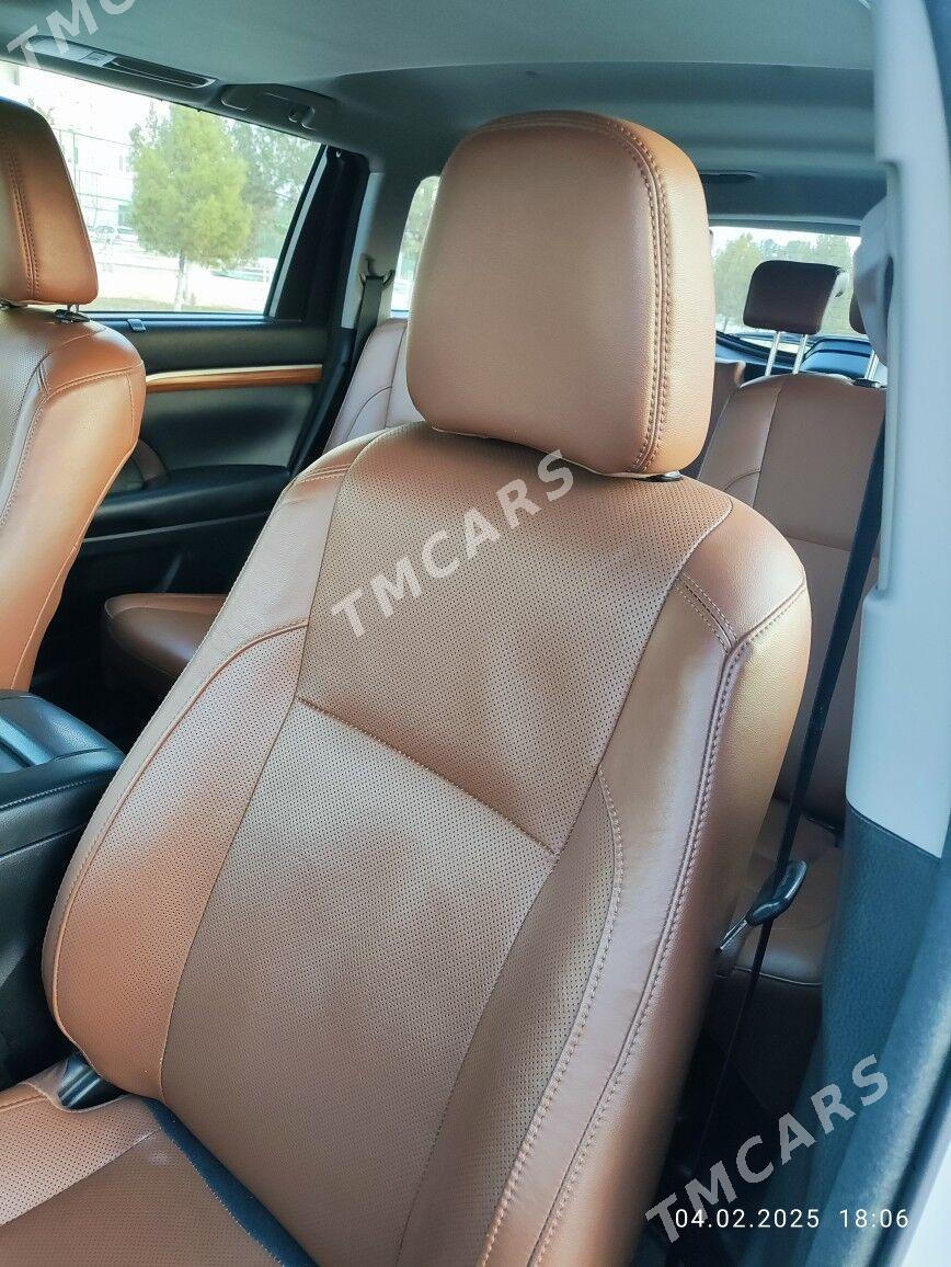 Toyota Highlander 2018 - 540 000 TMT - ул. Подвойского (Битарап Туркменистан шаёлы) - img 5