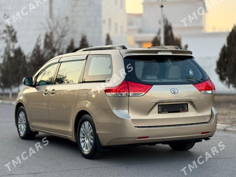 Toyota Sienna 2011 - 290 000 TMT - Дашогуз - img 5