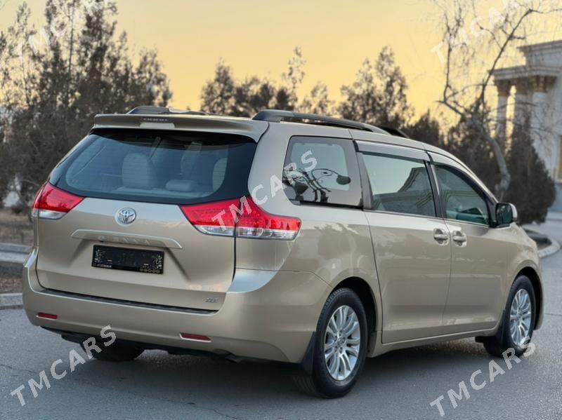 Toyota Sienna 2011 - 290 000 TMT - Дашогуз - img 7