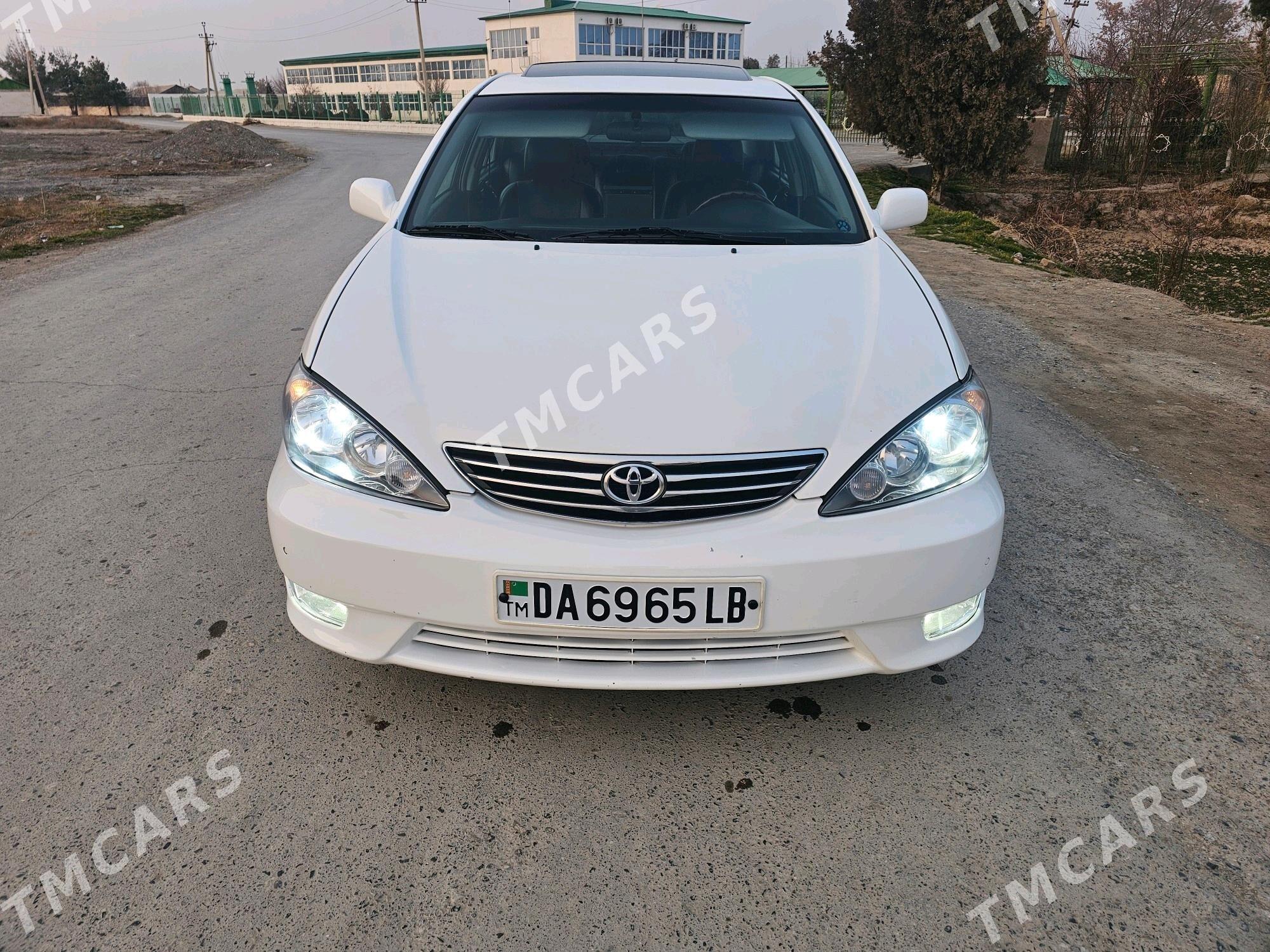 Toyota Camry 2003 - 190 000 TMT - Halaç - img 4