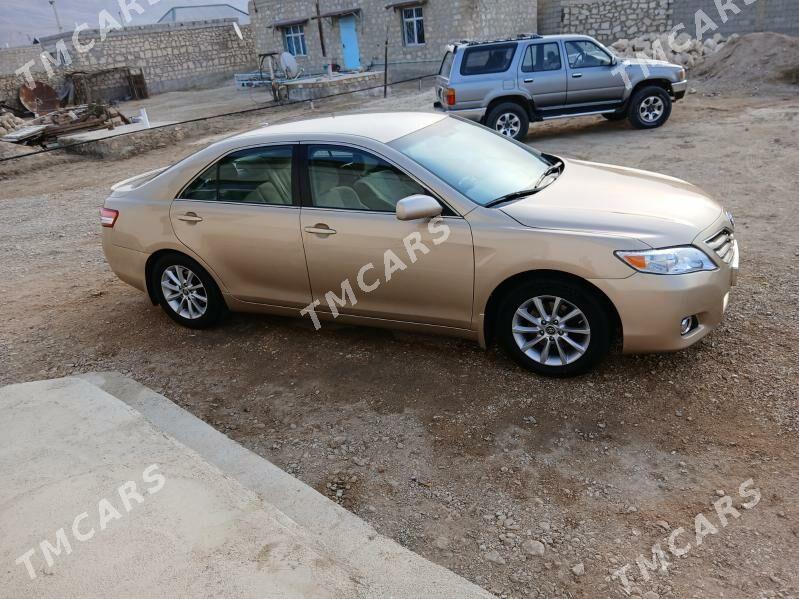 Toyota Camry 2010 - 180 000 TMT - Балканабат - img 4