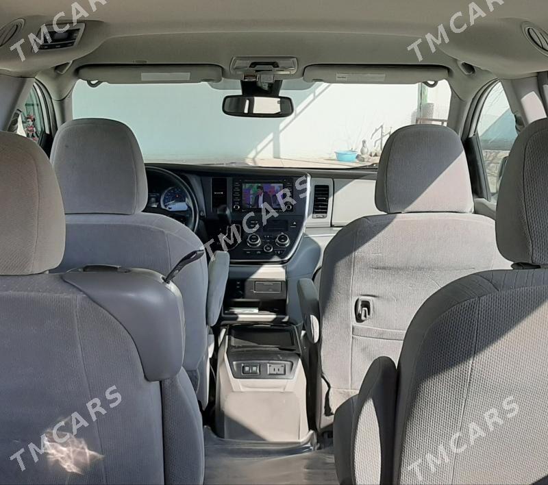 Toyota Sienna 2019 - 335 000 TMT - Гёкдепе - img 3