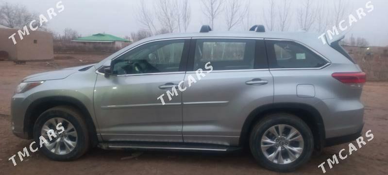 Toyota Highlander 2019 - 449 000 TMT - Дашогуз - img 5