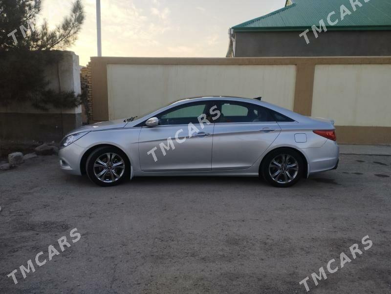 Hyundai Sonata 2011 - 150 000 TMT - Мары - img 2