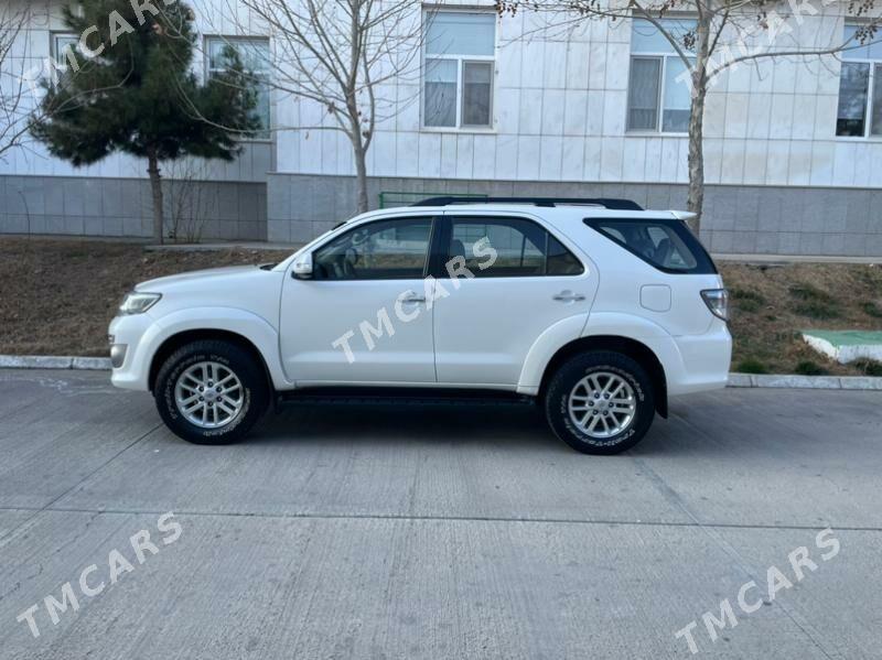 Toyota Fortuner 2015 - 395 000 TMT - Aşgabat - img 5