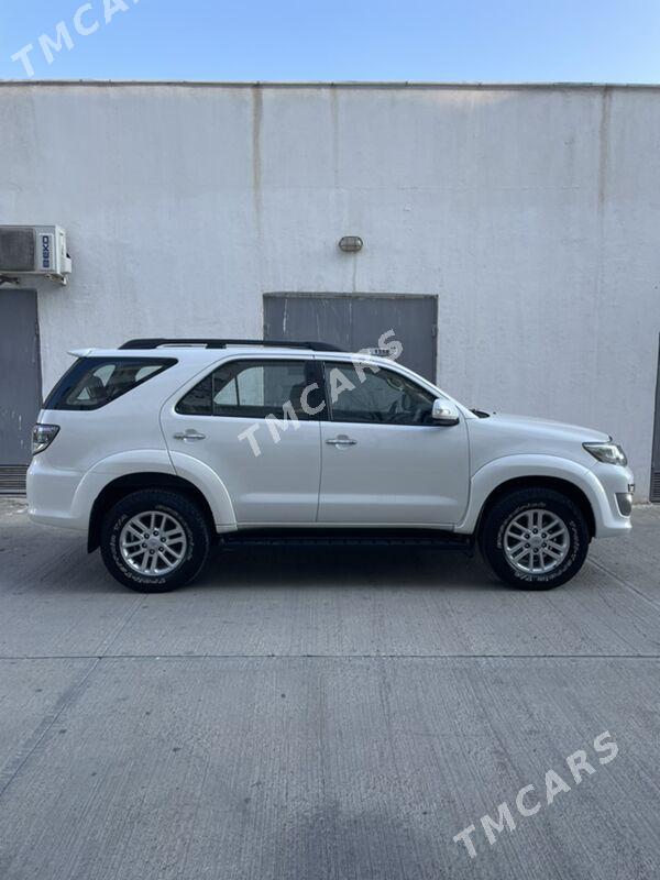 Toyota Fortuner 2015 - 395 000 TMT - Aşgabat - img 4