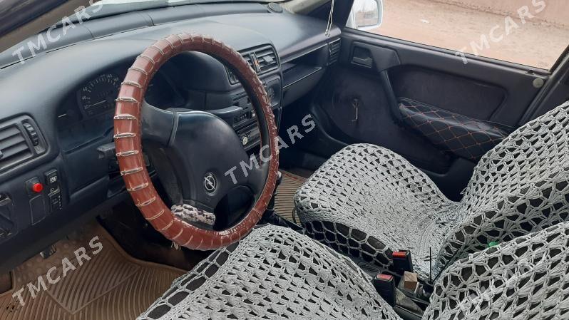 Opel Vectra 1991 - 26 000 TMT - Гороглы (Тагта) - img 4