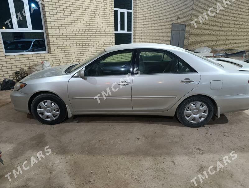 Toyota Camry 2003 - 125 000 TMT - Халач - img 4