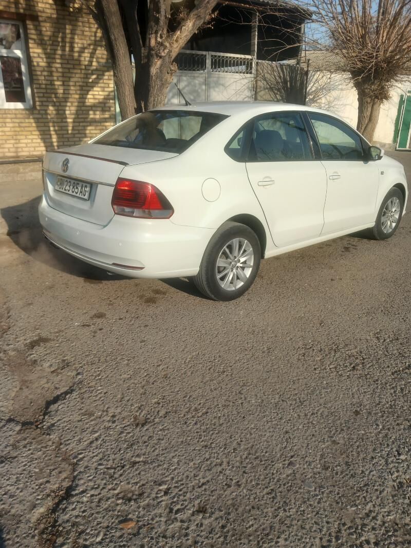 Volkswagen Polo 2015 - 105 000 TMT - Aşgabat - img 3