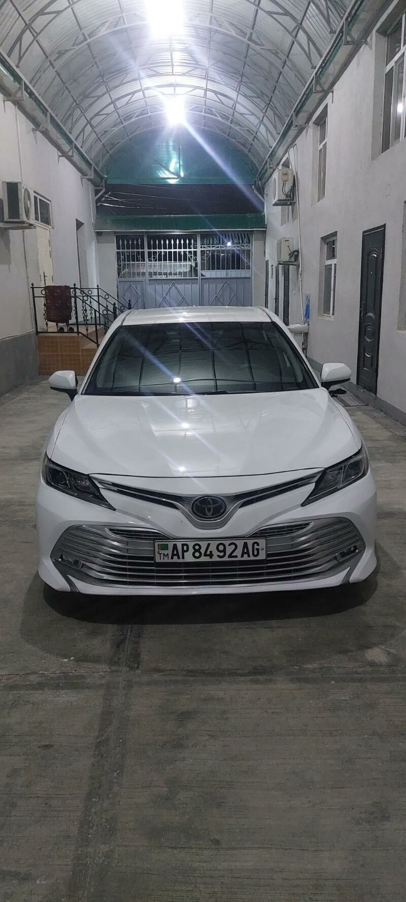 Toyota Camry 2019 - 290 000 TMT - Ашхабад - img 2