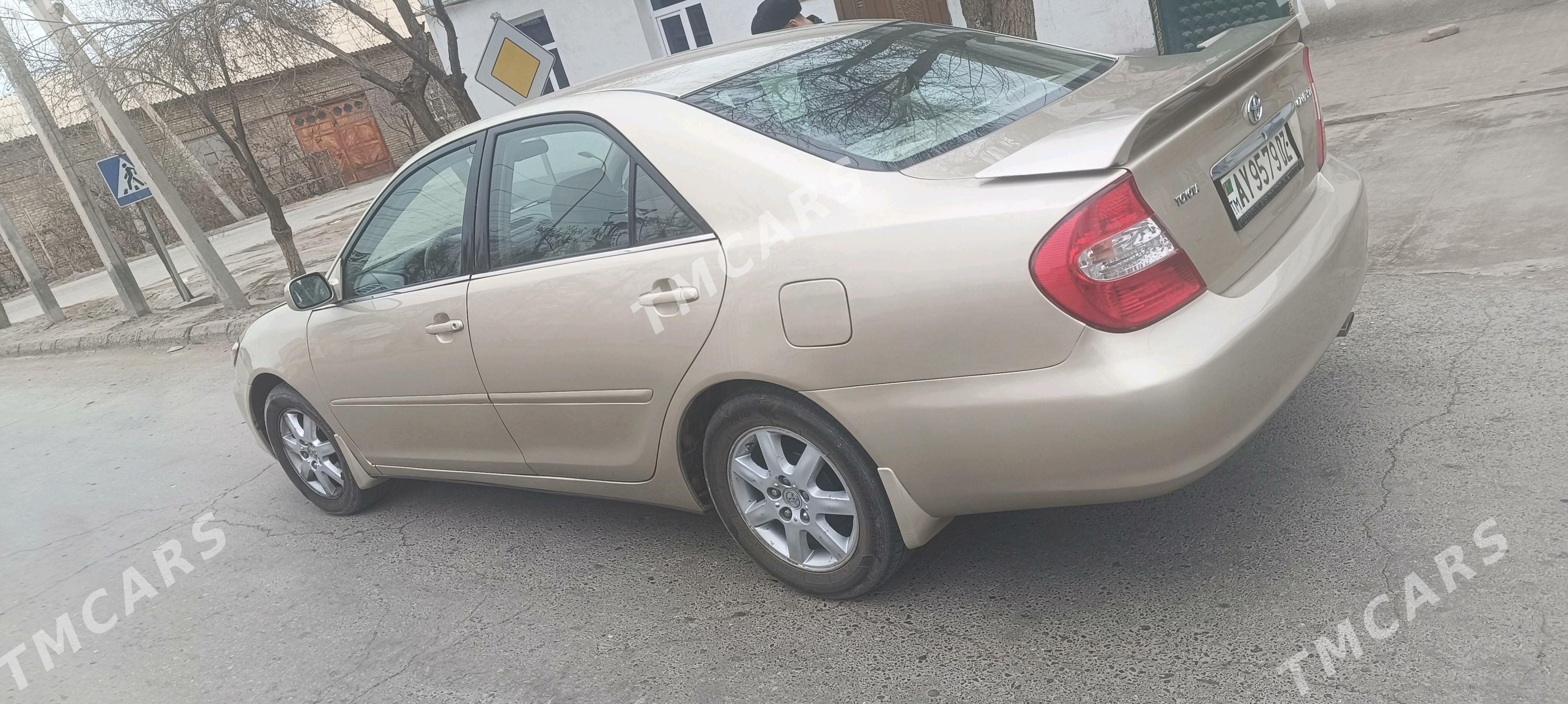 Toyota Camry 2003 - 128 000 TMT - Дашогуз - img 3