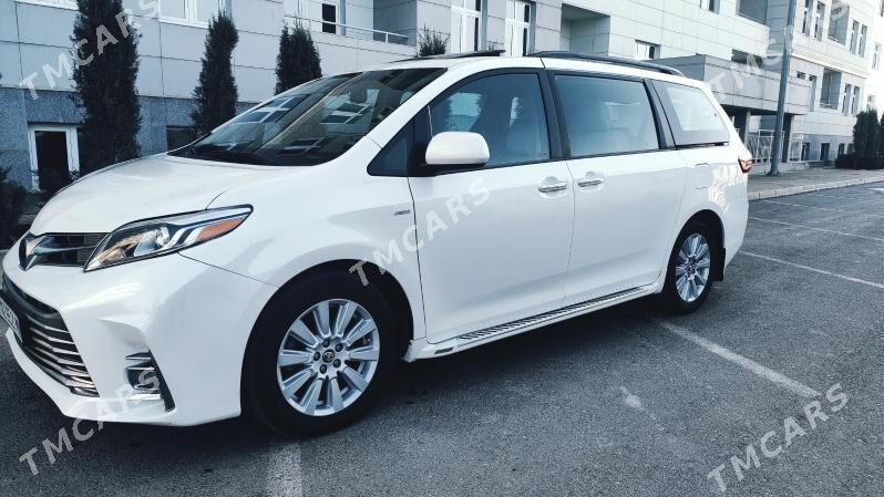 Toyota Sienna 2019 - 400 000 TMT - Мары - img 6