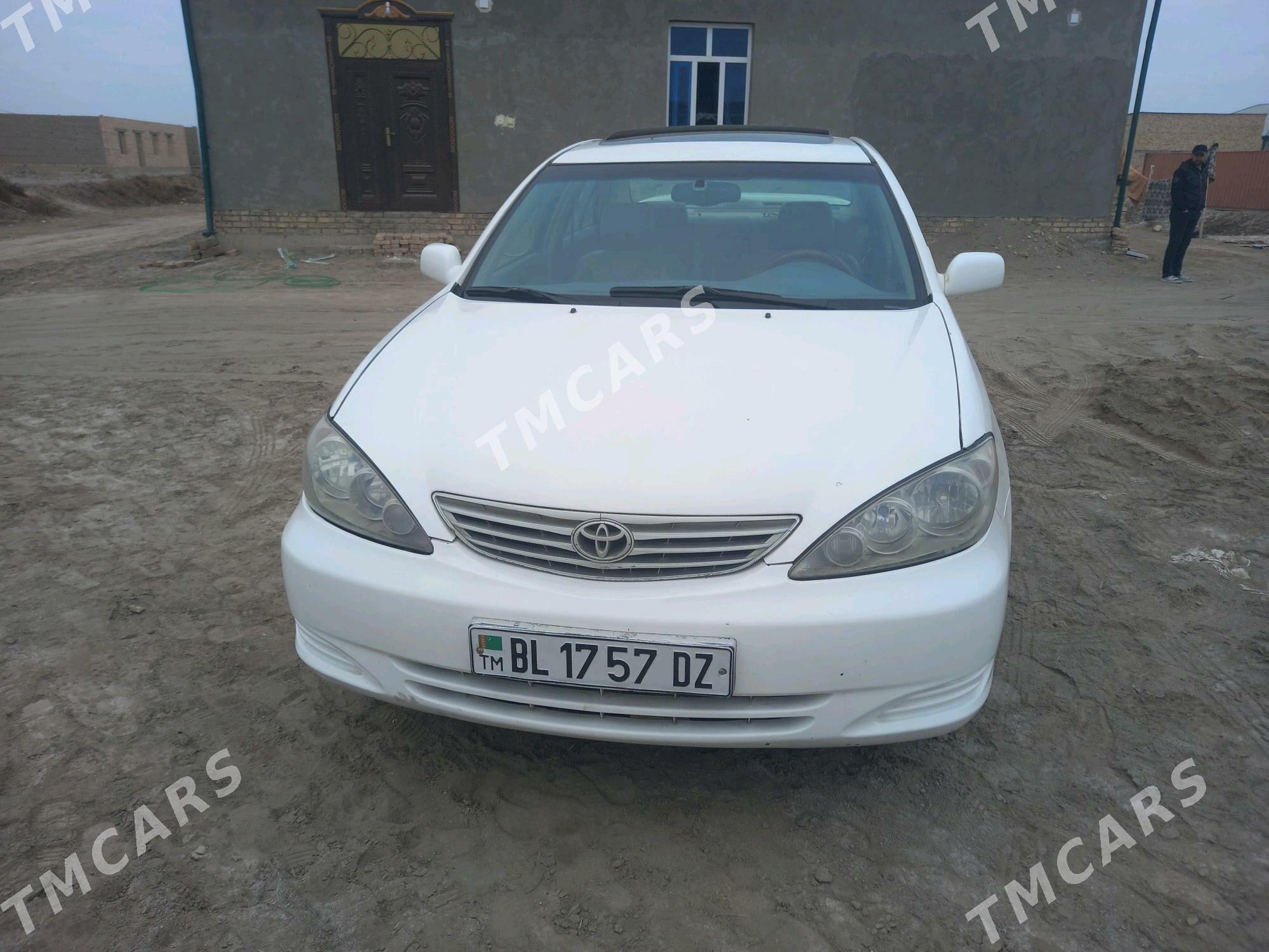 Toyota Camry 2003 - 132 000 TMT - Дашогуз - img 2