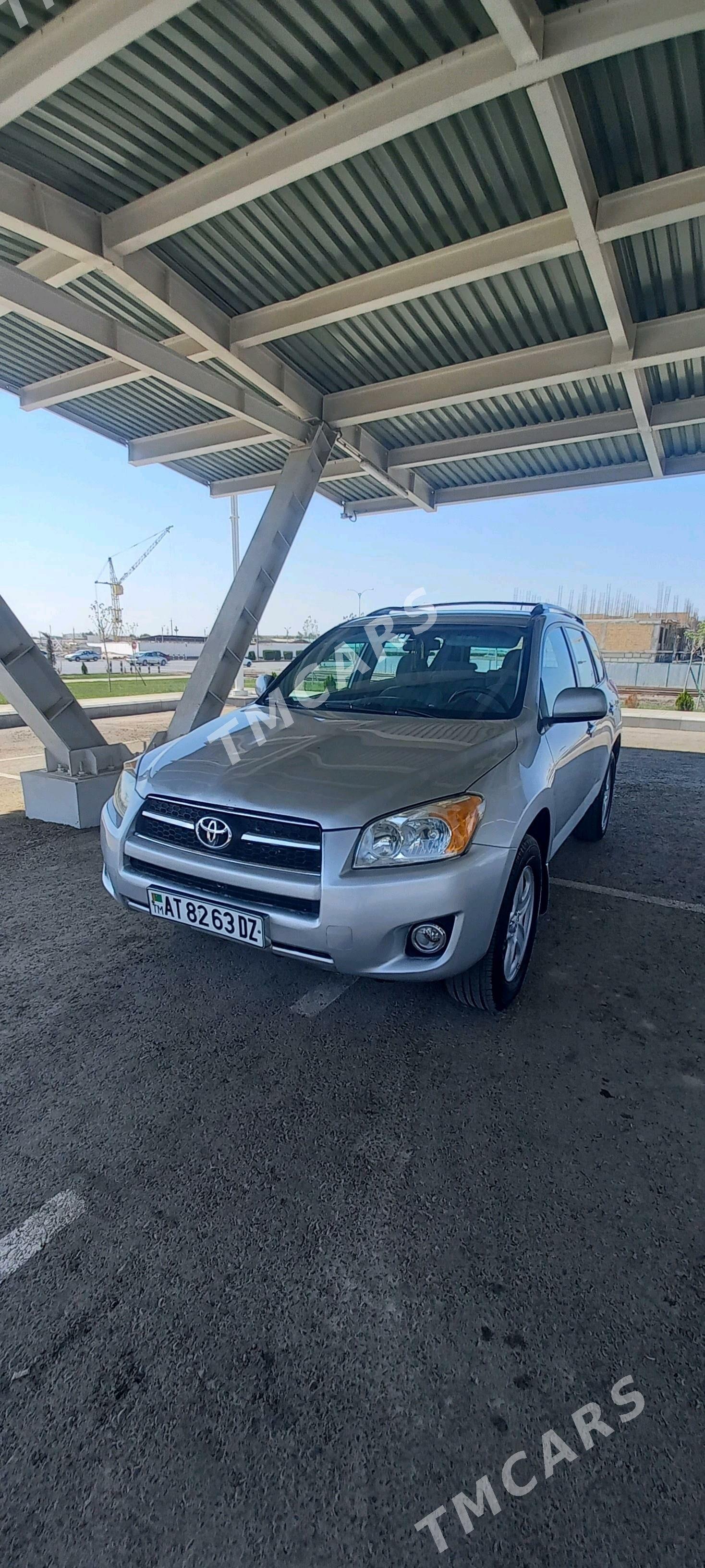 Toyota RAV4 2010 - 170 000 TMT - Дашогуз - img 5