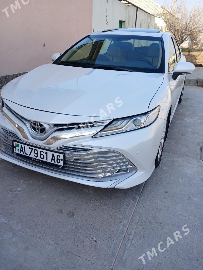 Toyota Camry 2020 - 345 000 TMT - Гарадамак Шор - img 6