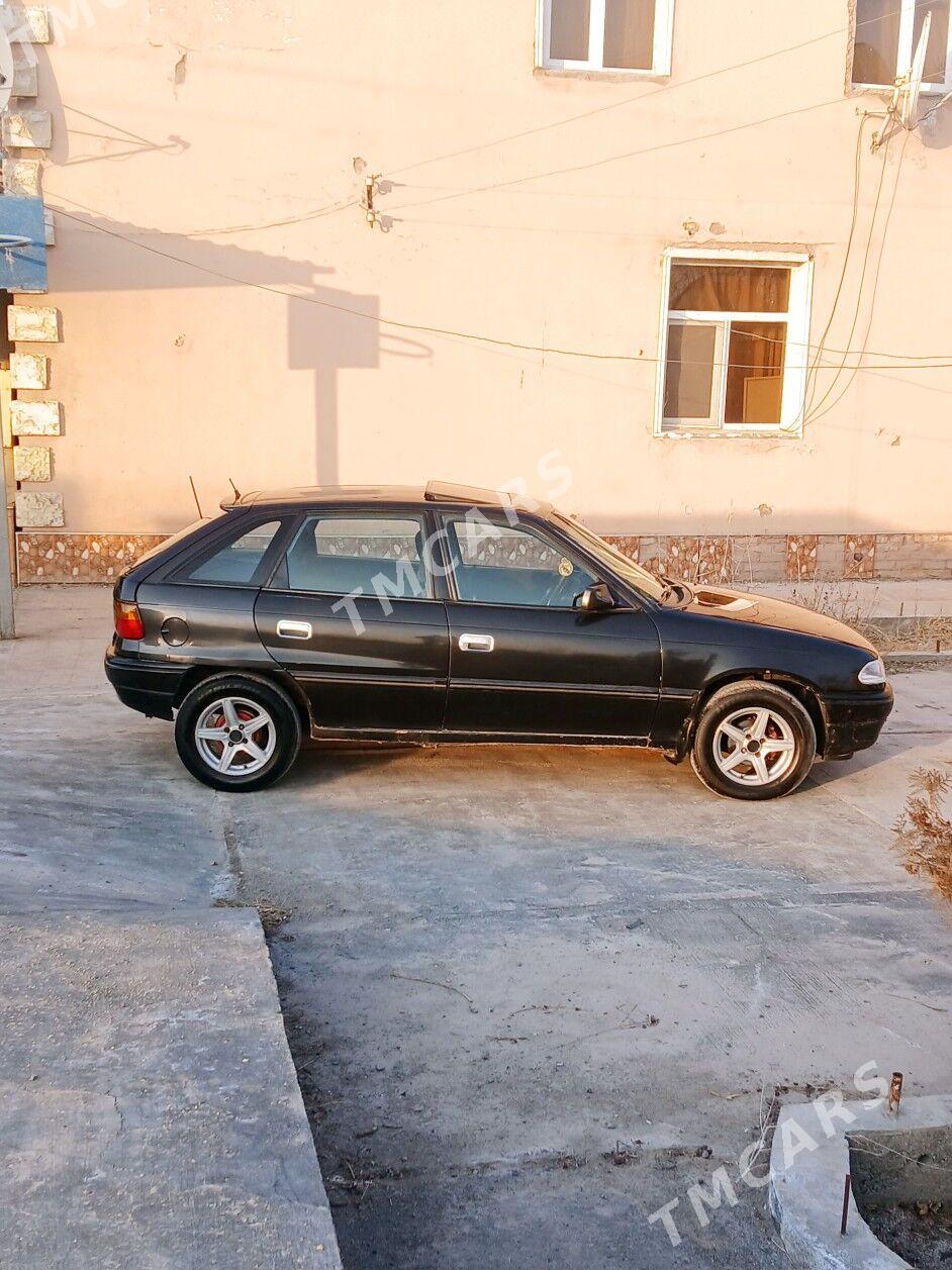 Opel Astra 1992 - 27 000 TMT - Şabat etr. - img 3