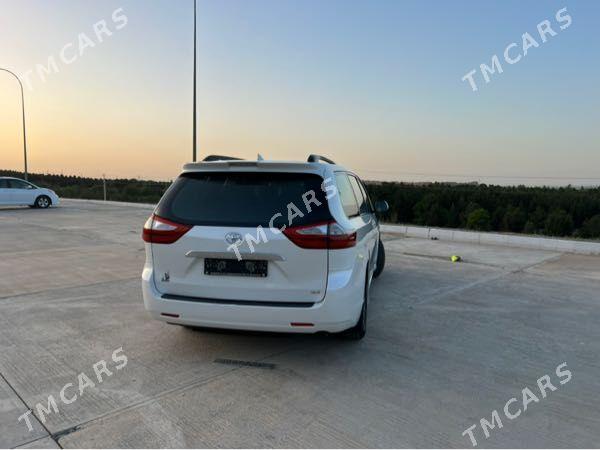 Toyota Sienna 2020 - 465 000 TMT - Багир - img 3