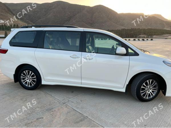 Toyota Sienna 2020 - 465 000 TMT - Багир - img 10