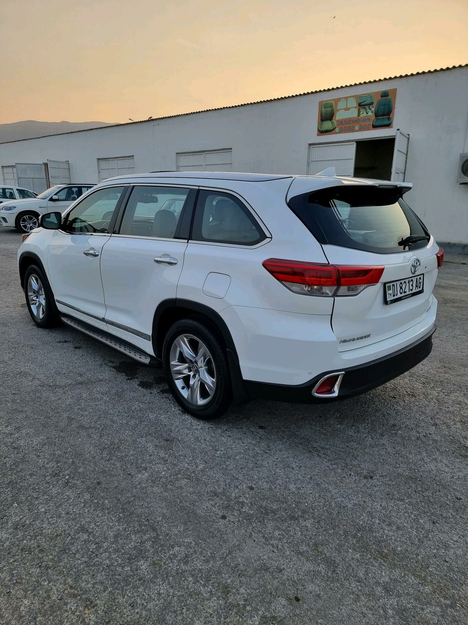 Toyota Highlander 2016 - 404 000 TMT - Büzmeýin GRES - img 3