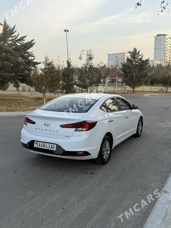 Hyundai Elantra 2019 - 220 000 TMT - Parahat 1 - img 4